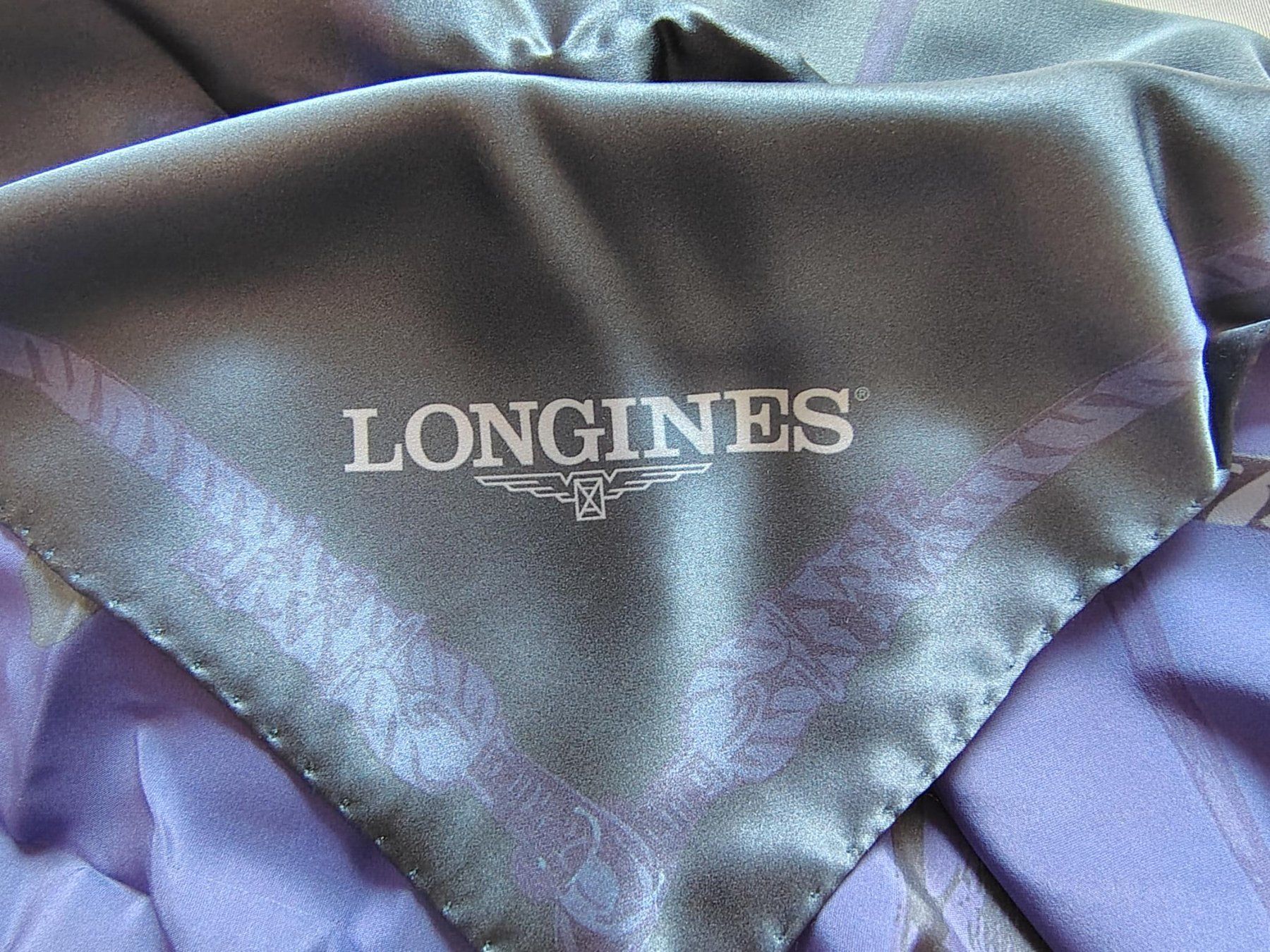 Foulard & Sciarpe: Longines, carré en soie 84x84cm – Nuovo e nell'imballaggio originale da Péry venduto da Sodubavallon 4