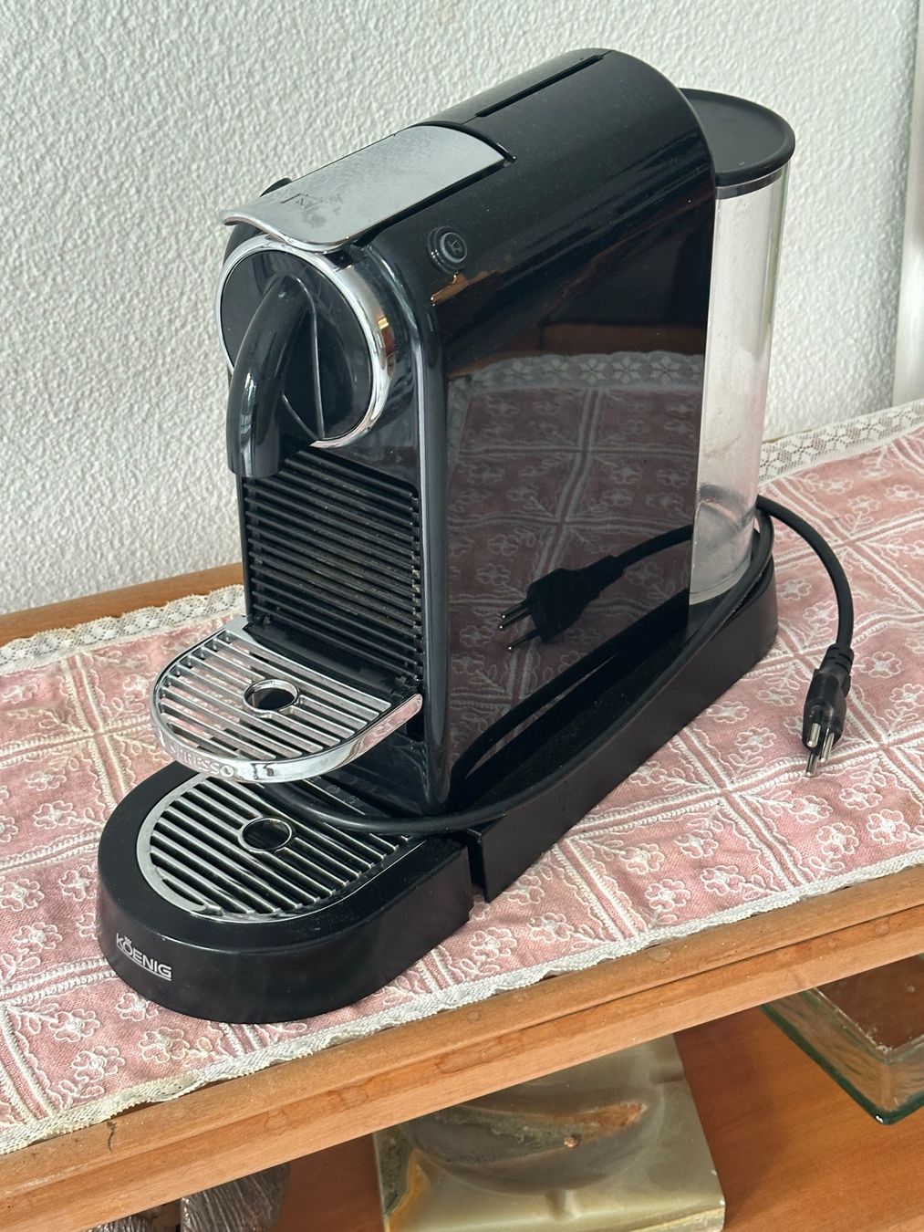 König Kaffeemaschinen & Espressomaschinen: Nespresso Kaffeemaschine König – Gebraucht aus Gwatt (Thun) von cumbia