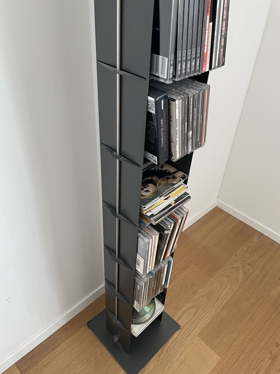 Racks & Ständer: CD Regal schwarz Metall gebraucht – Gebraucht aus Luzern von livbu 2