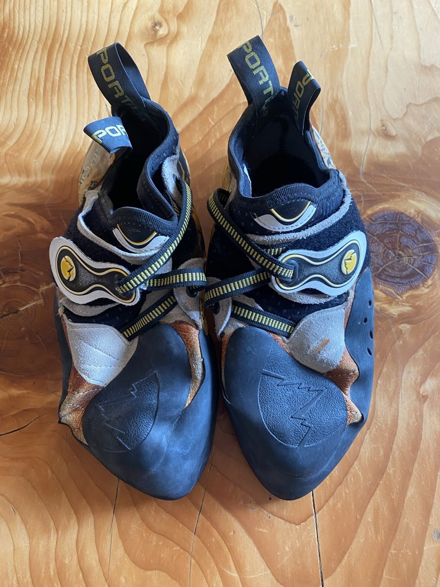 La Sportiva Scarpe da uomo: Chaussons LaSportiva solution 42.5 – Usato da Morgins venduto da san_mqr9