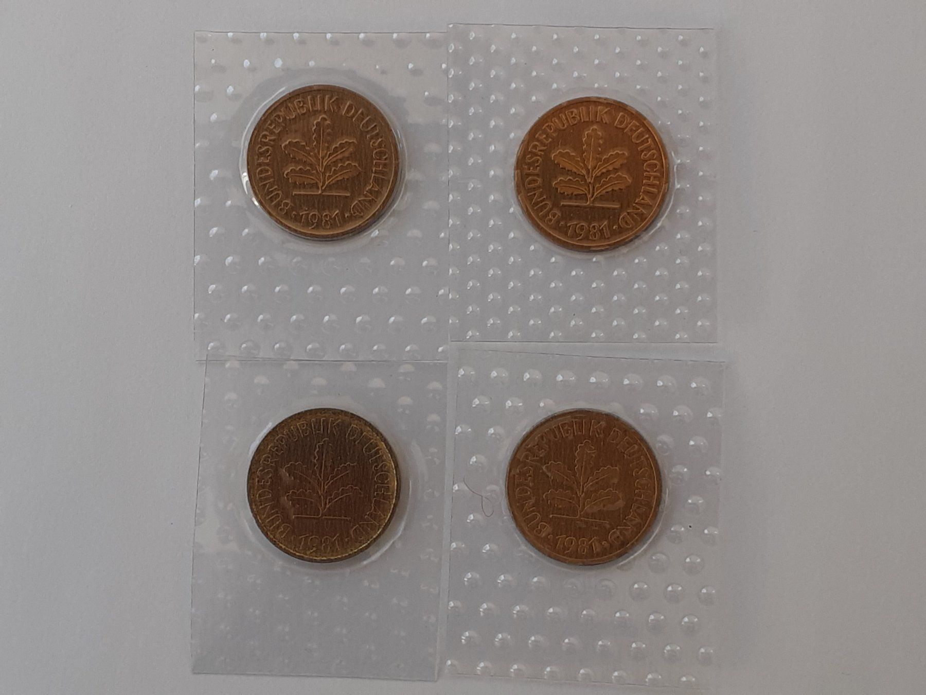Toutes les monnaies: 4x 5 Pfennig 1981 Stgl – Neuf (Voir description) à Pravidondaz par LVtik 1