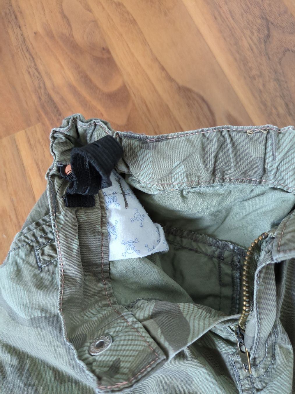 Pantaloni: Kurze Hosen, Grösse 122 – Usato da Luzern venduto da reg_dq65 1