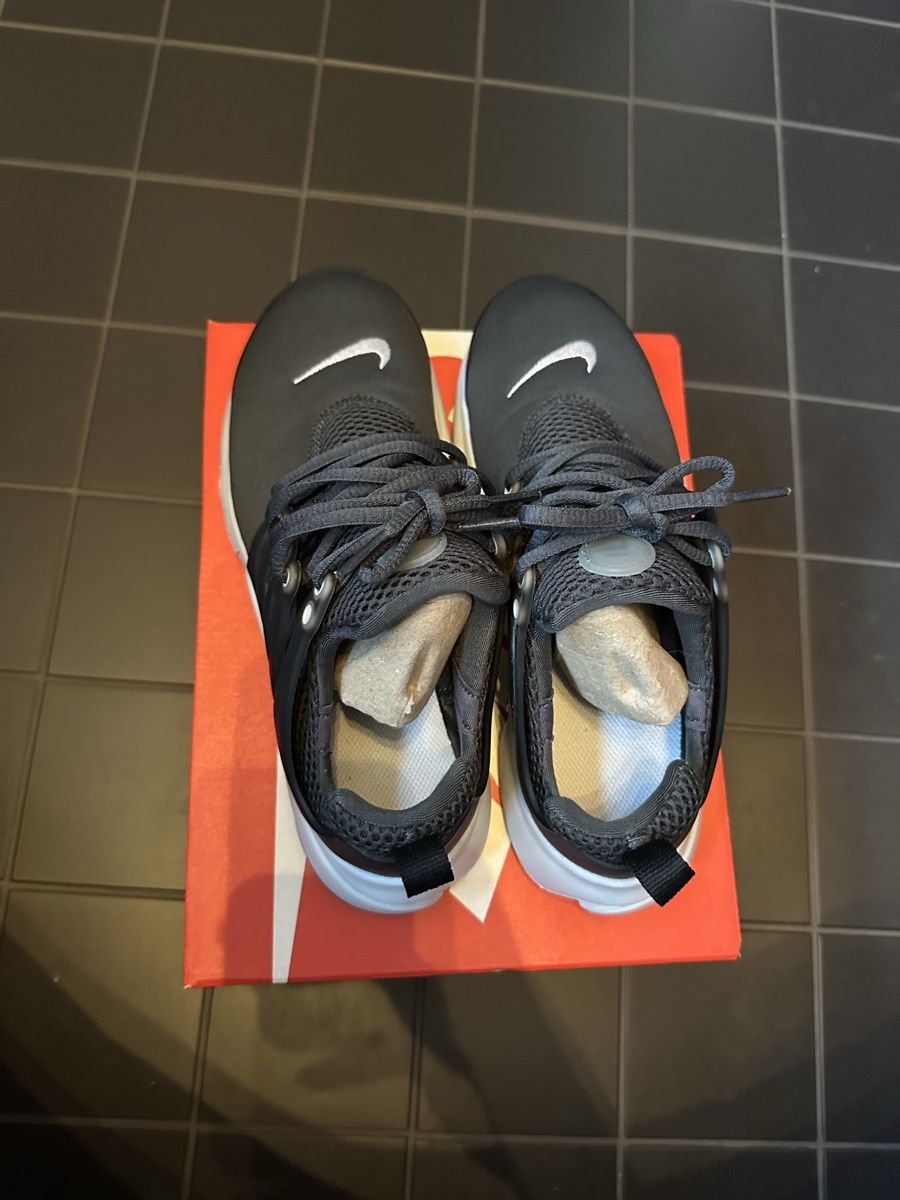 Nike Scarpe da uomo: Nike Presto Schwarz Grösse 36 – Usato da Bern venduto da Shininglove 3