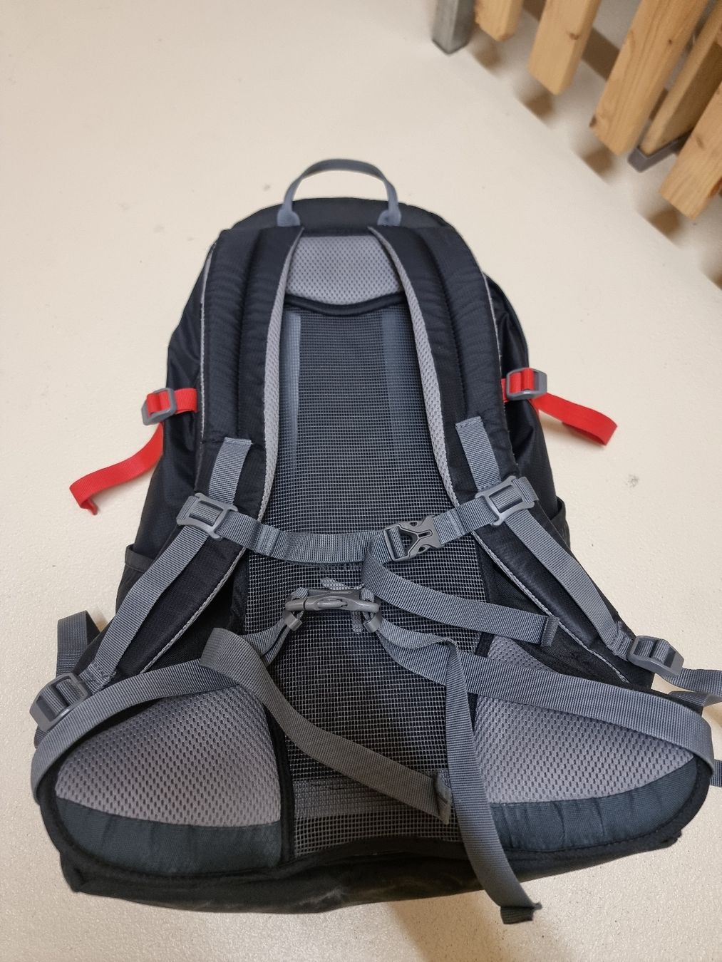 Deuter Zaini: DEUTER AC SKY 28 – Usato da Einsiedeln venduto da HabaschCH 2
