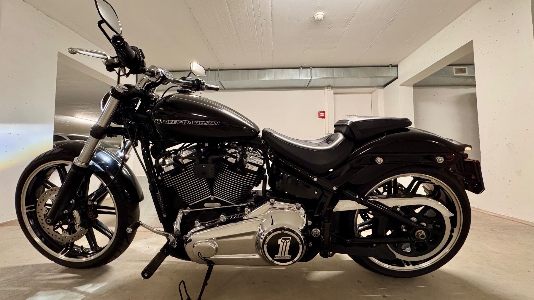 Harley-Davidson Cruisers: Harley Davidson Breakout FXBRS 114 – D'occasion à Sarnen par b.88 3