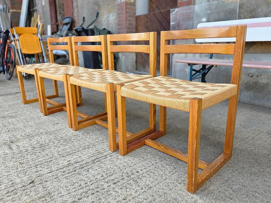 Stühle: Ensemble de 4 chaises 'traîneaux' vintage – Gebraucht aus Denezy von jonnym_ch