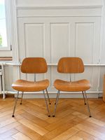 2x Vitra Eames DCM Stühle Holz-Metall