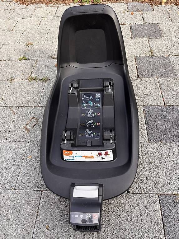 Seggiolini per auto: Isofix Station MaxiCosi – Usato da Ortschwaben venduto da mr_official 2