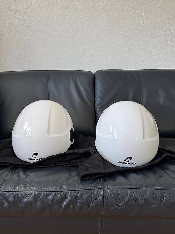 Caschi & visiere: 2 casques jet Bogotto - Taille S – Usato da St-Légier-Chiésaz venduto da max_cfc2