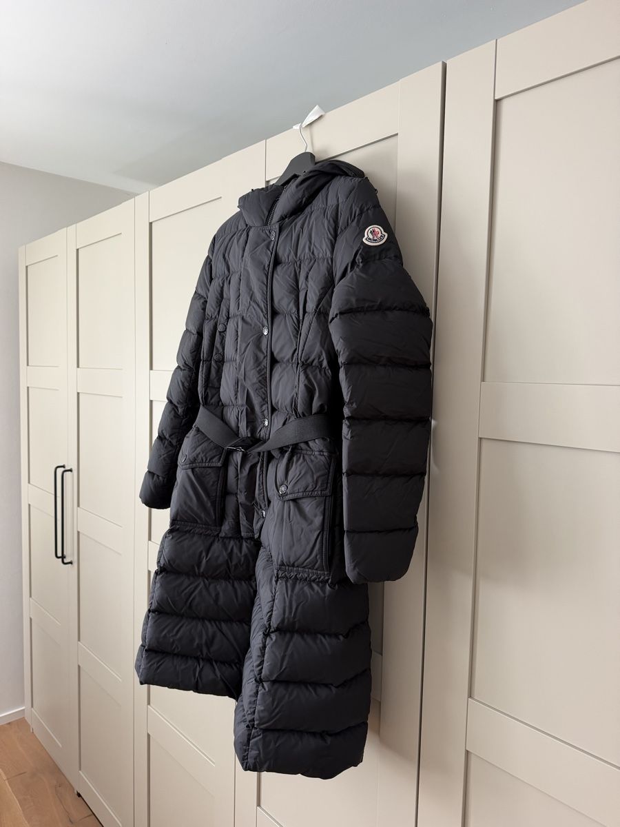Moncler Manteaux: Moncler Khloe Coat – D'occasion à Cham par YelDalmac 1