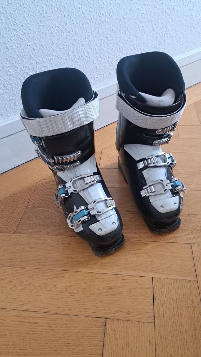 Decathlon Scarpe da uomo: Chaussures de ski d'occasion, taille 24-24.5 – Usato da Genève venduto da natalie1_5 1