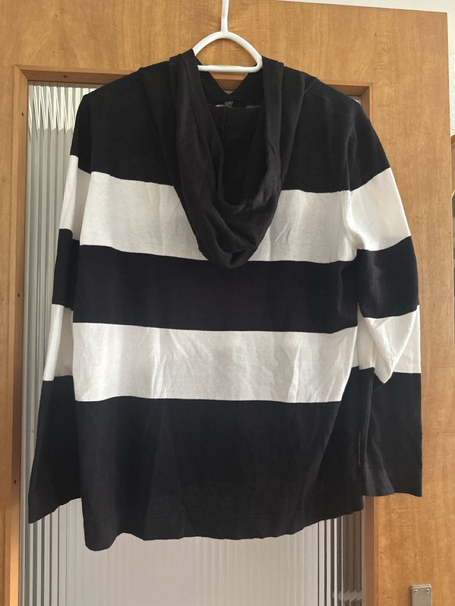Maglioni & Felpe: Tuzzi Kapuzenpulli, gestreift, Gr. 40, Top Zustand! – Nuovo (secondo la descrizione) da Reinach BL venduto da wen_7bl7 2