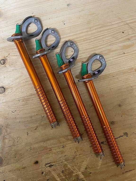 Lampade: Petzl Laser Speed Light – Usato da Goldswil venduto da gegnew
