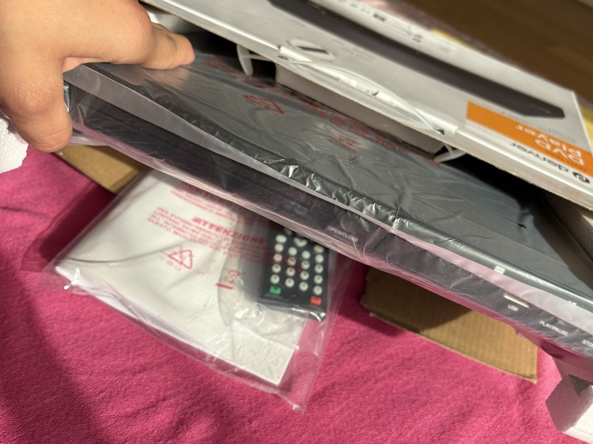 Sistemi audio & multimediali: Denver DVD-Player DVH-1245 NEU – Nuovo e nell'imballaggio originale da Neuhausen am Rheinfall venduto da AbisZallesdabei 7