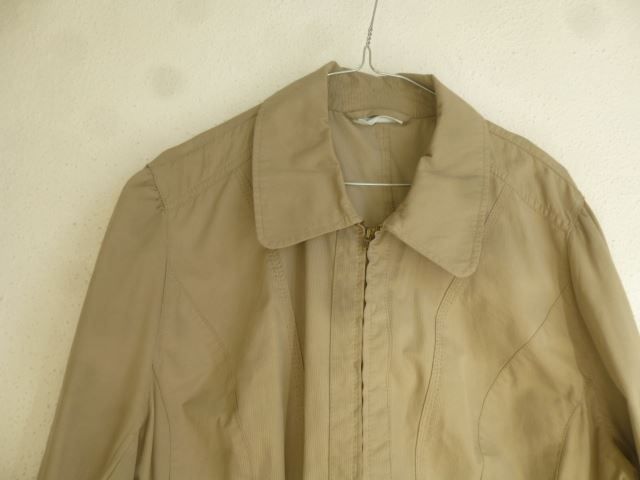 Ulla Popken Jacken: ULLA POPKEN Jacke  Taupe 42/44 – Gebraucht aus Hinwil von Glasperlen 1