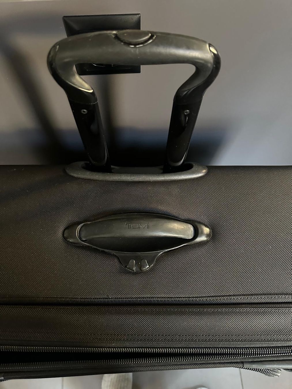 Tumi Valigie: TUMI Rollkoffer mit Rollen (schwarz) – Usato da Zürich venduto da Aapitz 4
