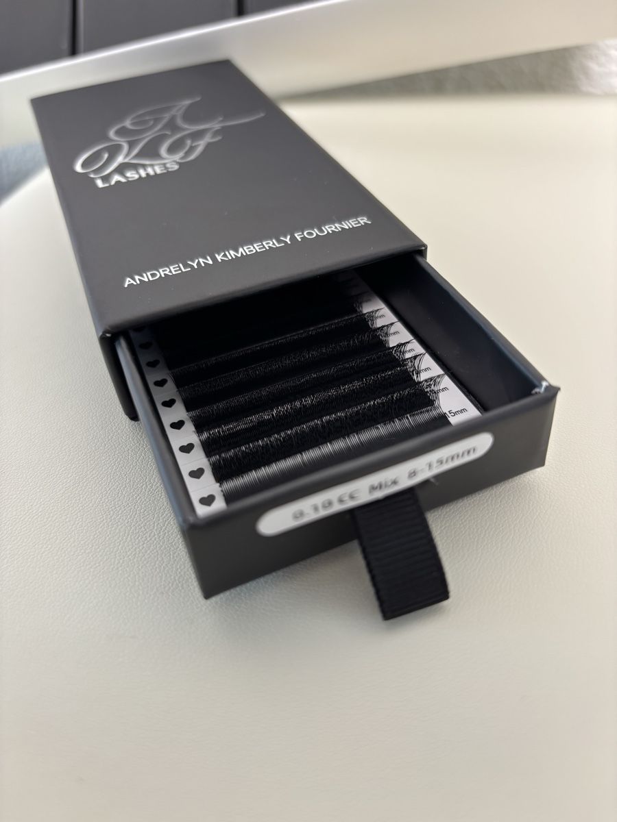 Make-up: AKF Lashes - 0.10 CC MIX 8-15 mm – Nuovo e nell'imballaggio originale da Collombey venduto da Cards07 1