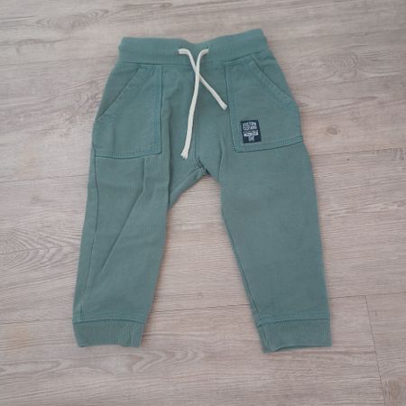 Trainerhose Grösse 86