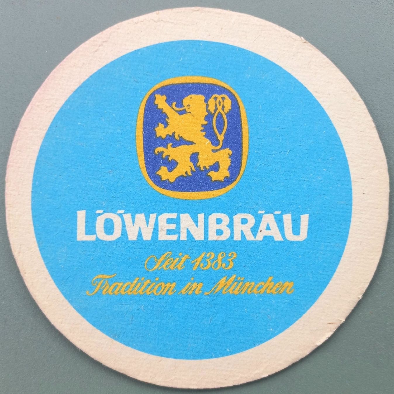 Löwenbräu Untersetzer: Bierdeckel - Löwenbräu München D – Gebraucht aus Niederuzwil von lubimaja