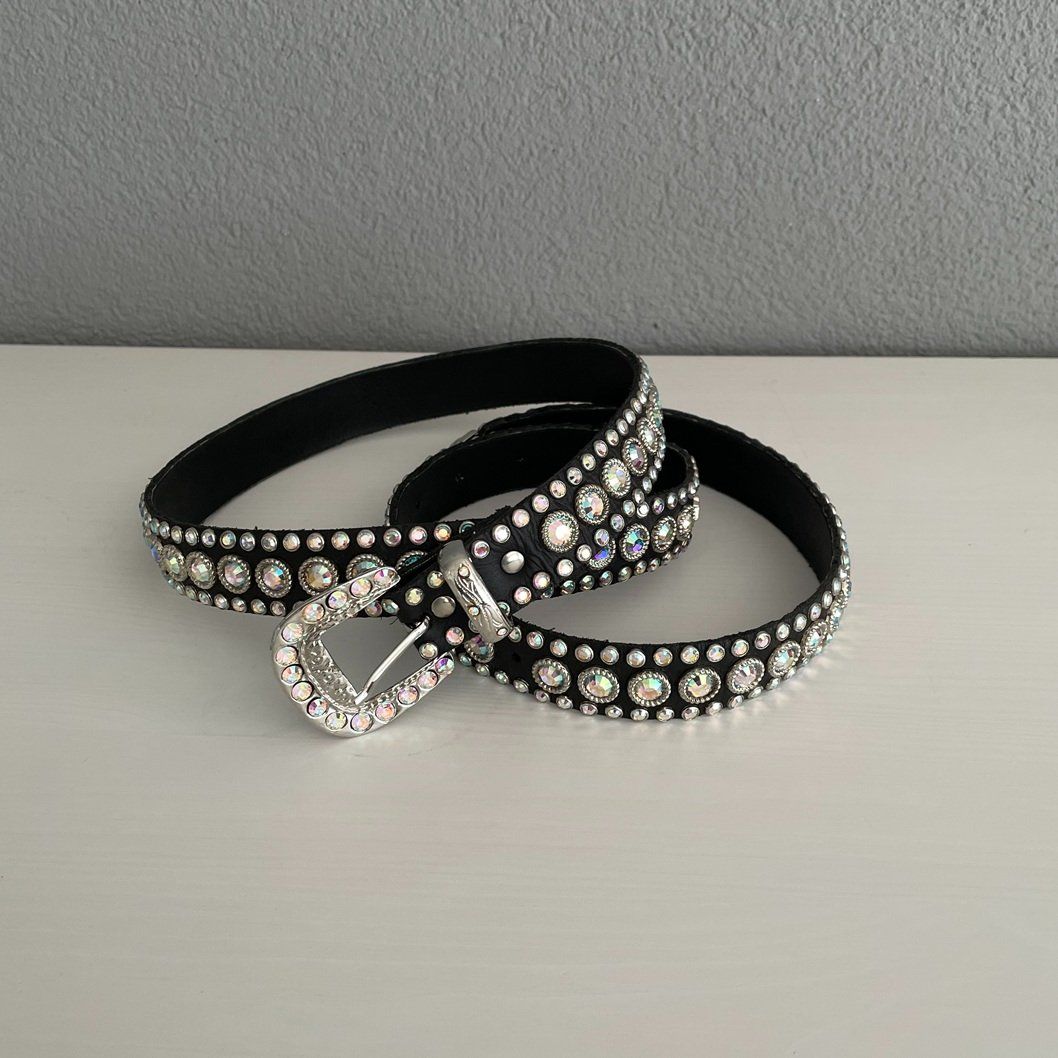 Cinture: Kippys schwarzer Ledergürtel mit Strass – Usato da Thun venduto da Rowaner 7