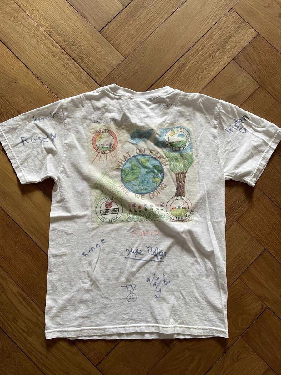 T-shirt: Normcore hypster Small Tee good condition – Usato da Basel venduto da aharon.no1 1