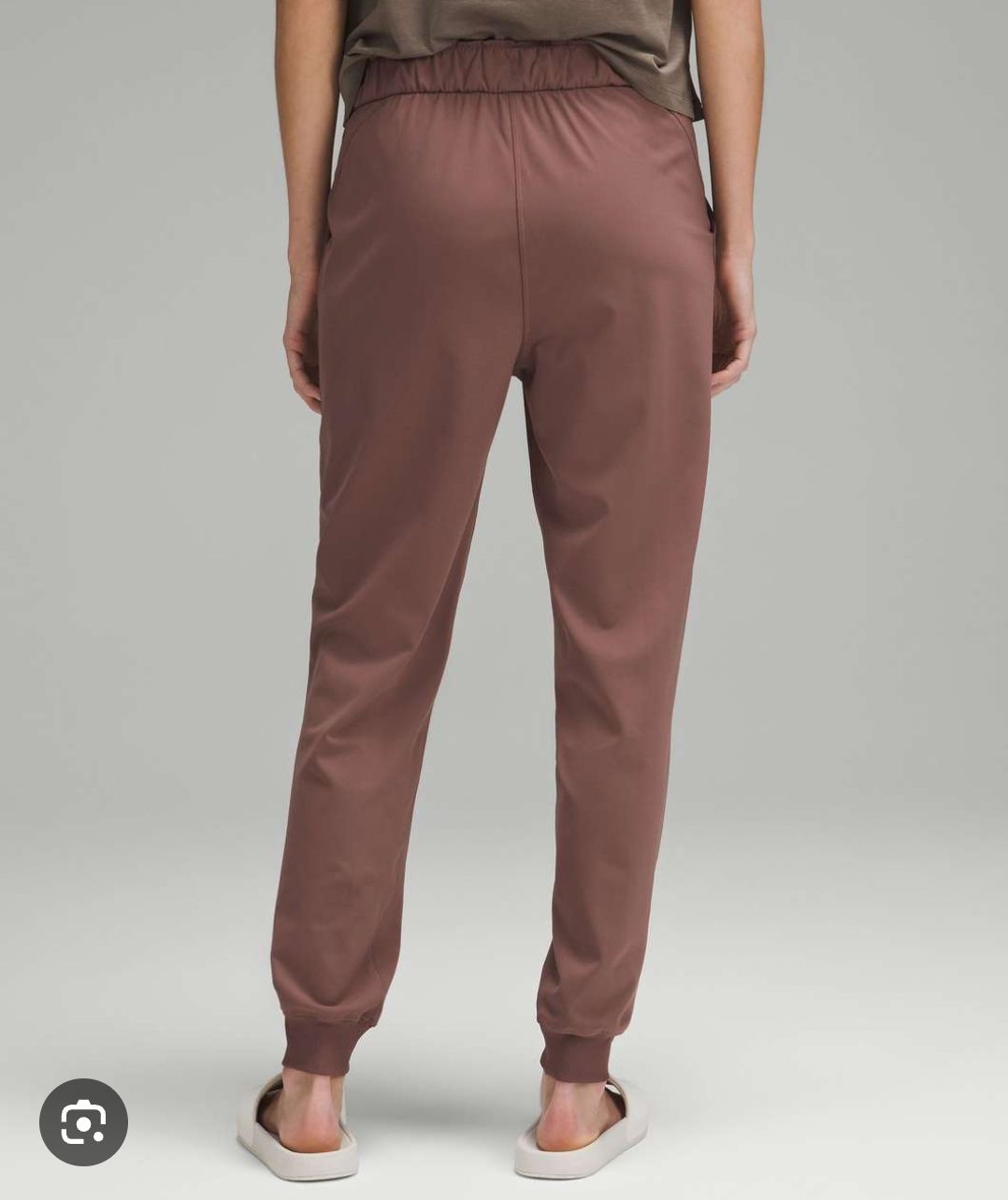 Lululemon Hosen: Lululemon Stretch High-Rise Jogger Gr 6 – Gebraucht aus Stein am Rhein von DaOhana