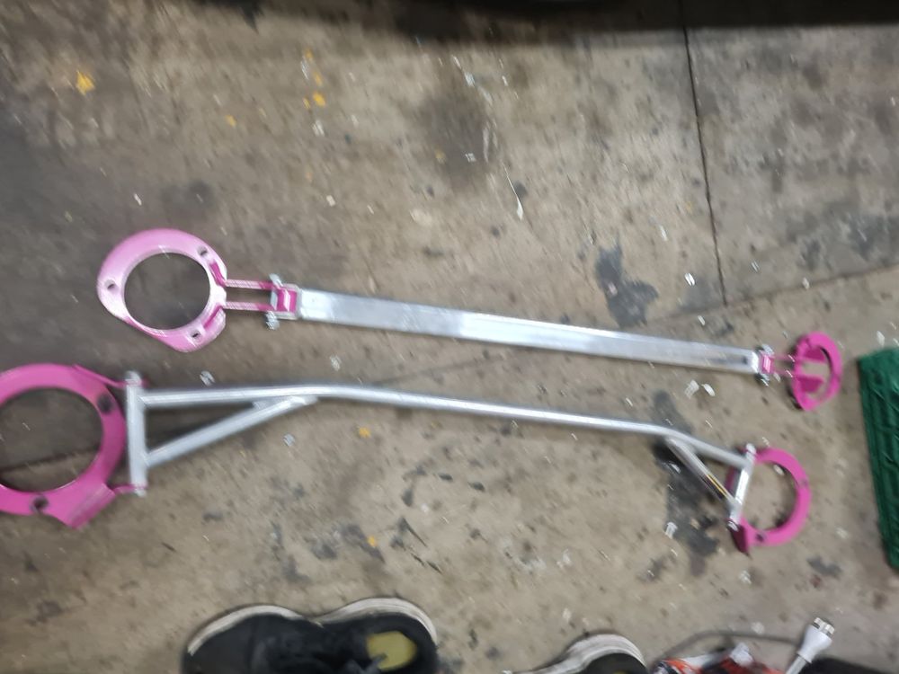 M2 MOTORSPORT Pink Front Strut Brace Bar For Subaru Impreza GRB Hatchback Y2643