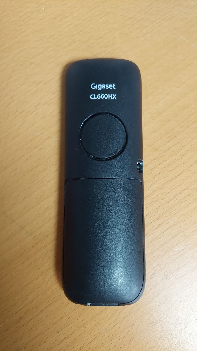 Gigaset Telefoni: Gigaset CL660HX DECT Universal Handset mit Ladestation – Usato da Menziken venduto da Fasand 2
