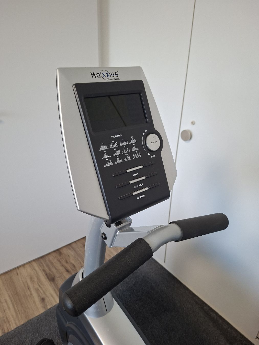 Maxxus Hometrainer: Liegefahrrad Hometrainer Maxxus – Usato da Herzogenbuchsee venduto da Josh-58 4