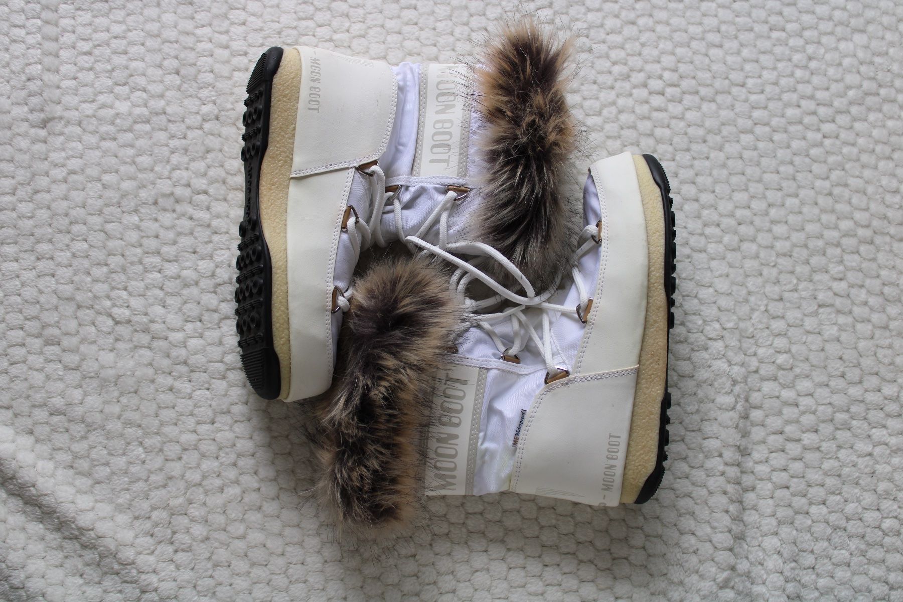 Damenschuhe: moonboote Blanche – Gebraucht aus Essertines-Rolle von Nono_1802
