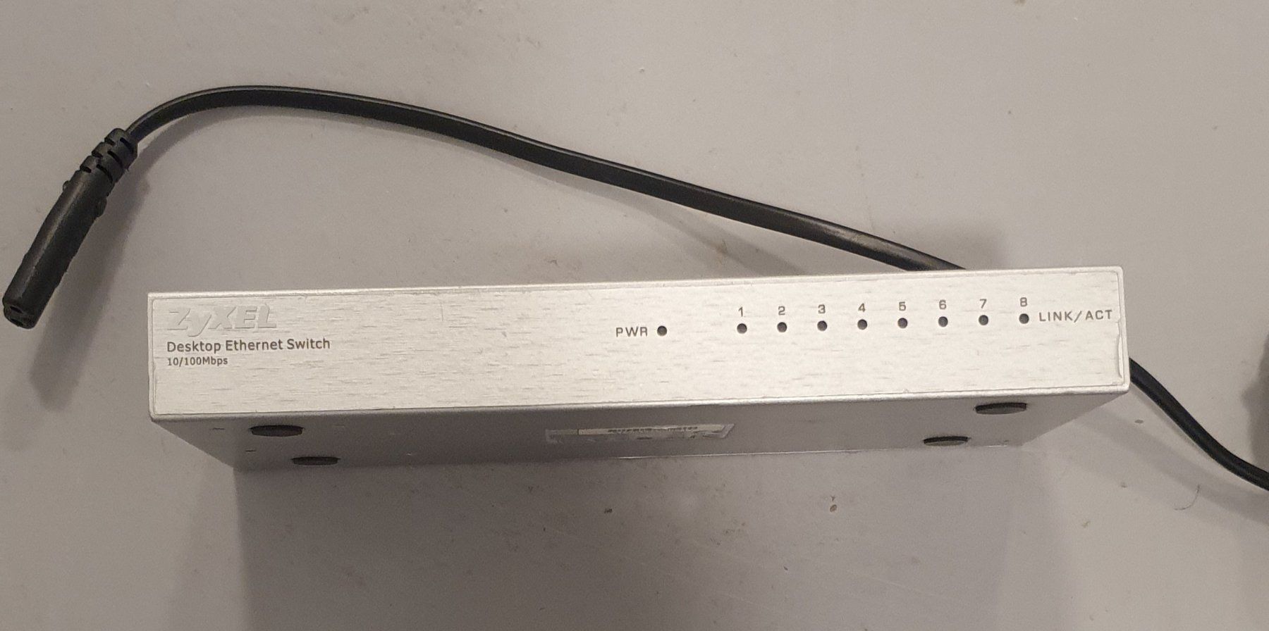 Zyxel Hubs & Switches: Zyxel ES 108p – Gebraucht aus Servion von meno999 2