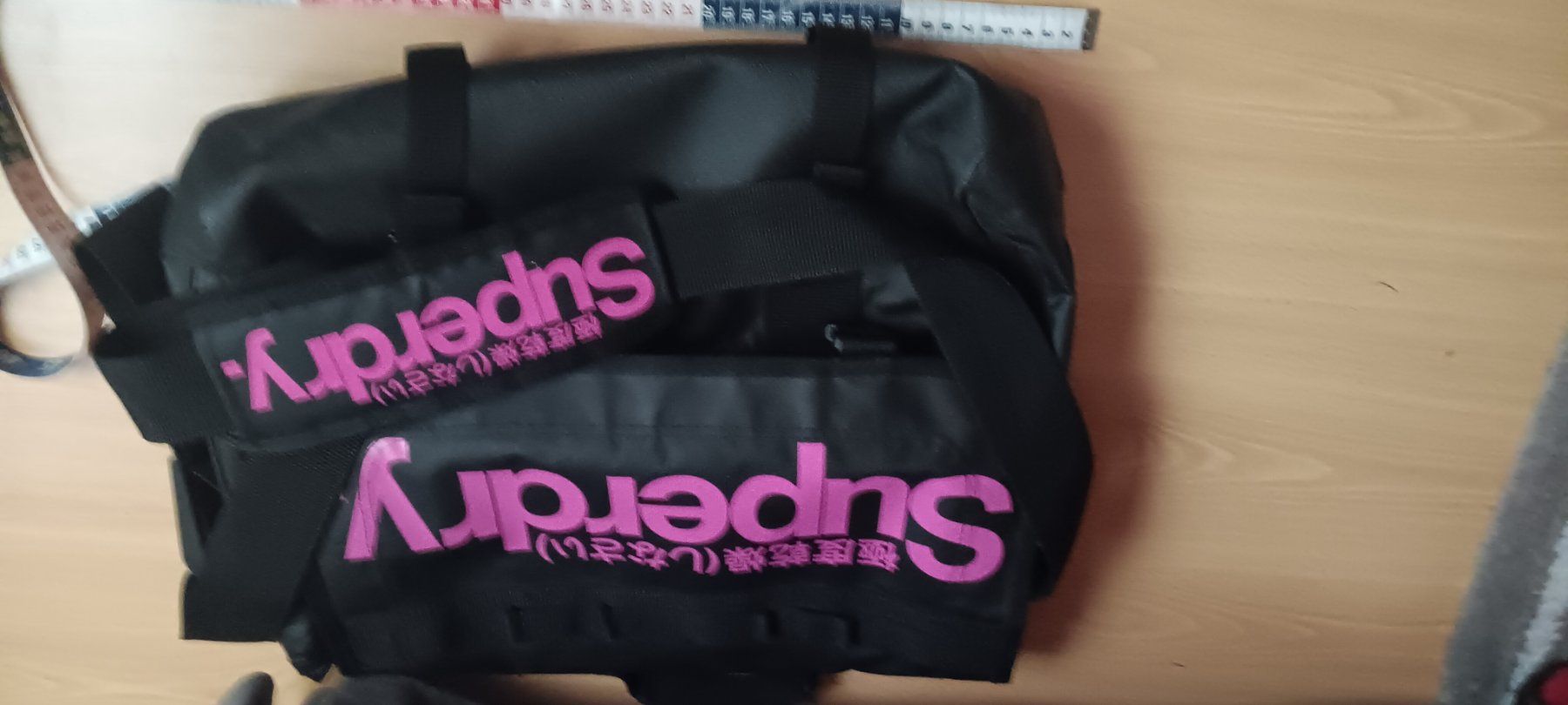 Superdry Borse: Superdry Tasche Neu – Nuovo (secondo la descrizione) da Maienfeld venduto da Andyr44