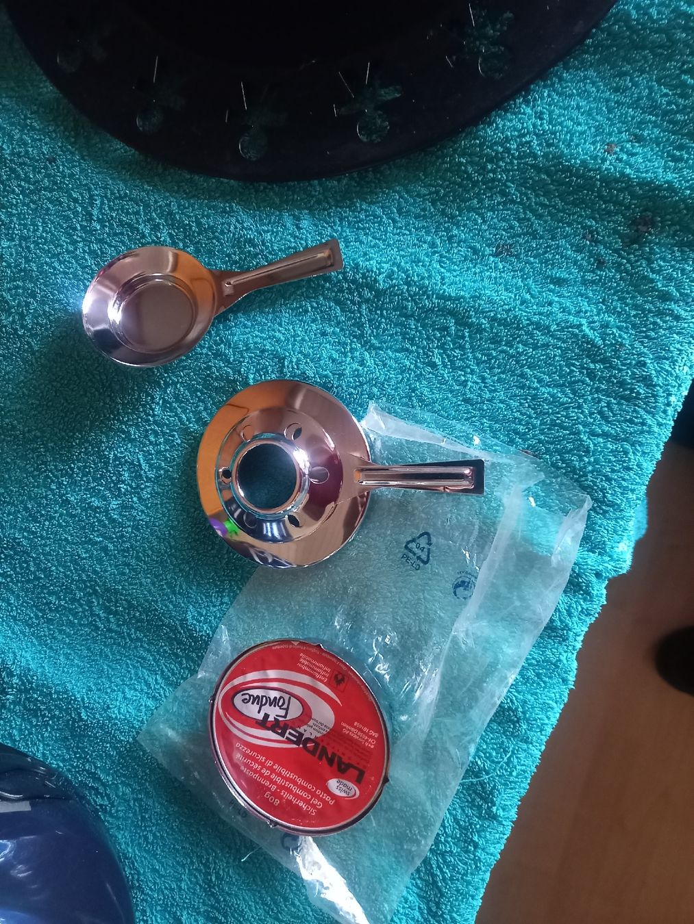 Pfannen: Fondue Set für Single  – Neu und originalverpackt aus NIEDERBUCHSITEN von jut_lpv5 3