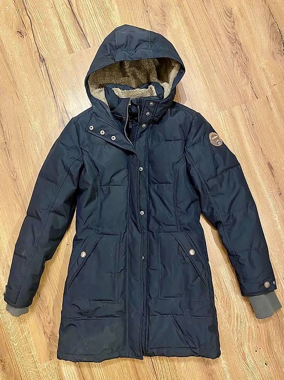 Vestes & Manteaux: Wintermantel Mädchen Grösse 164 – D'occasion à Biel-Benken BL par anj_bx2k