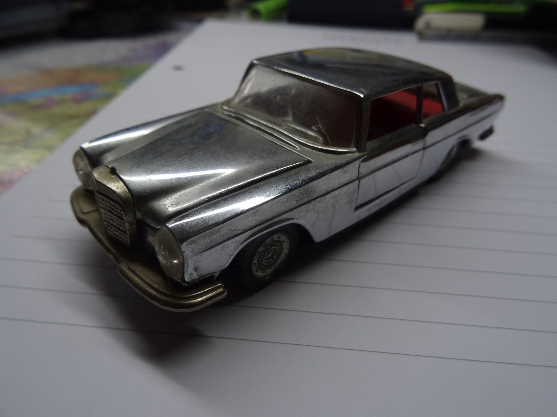 Modellini d'auto: Mercedes 250 Coupé – Difettoso da Court venduto da Cedos 1
