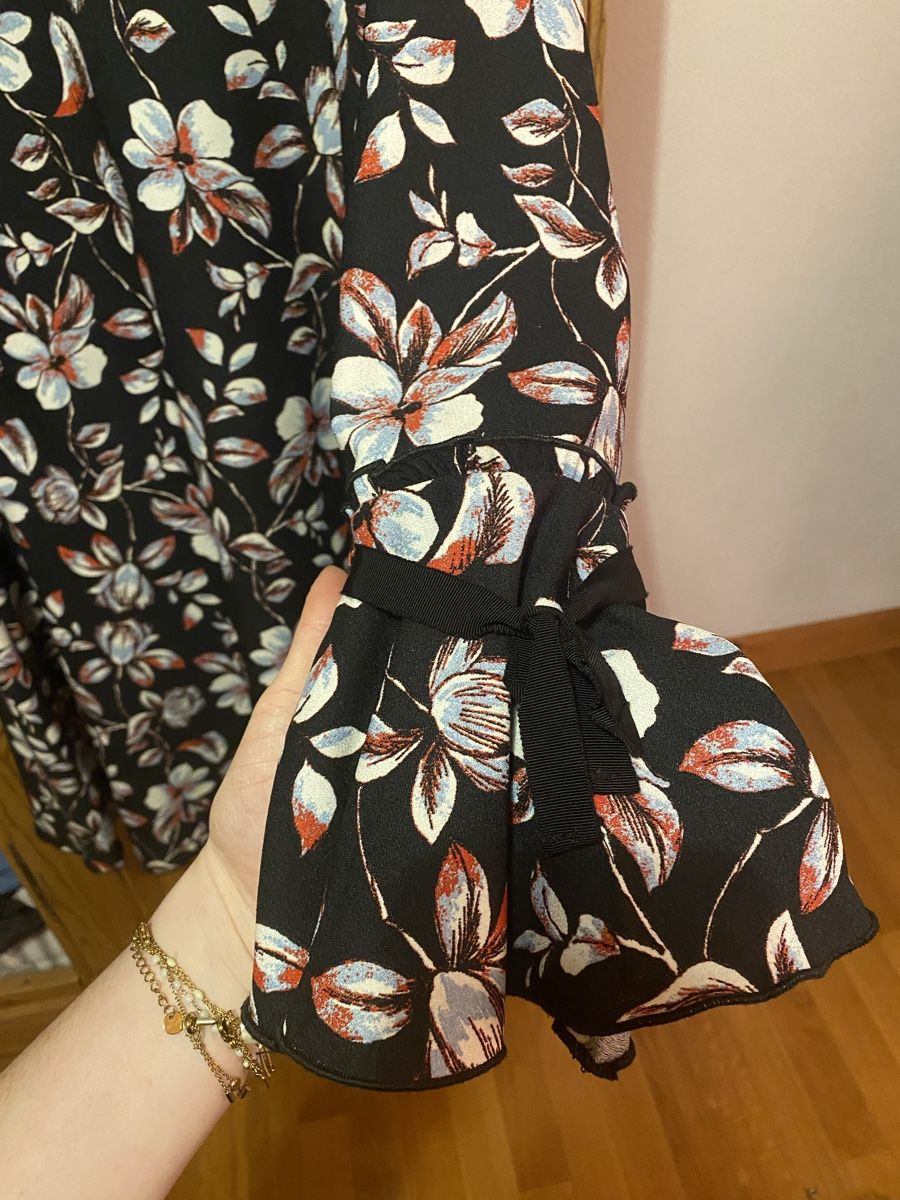 Morgan Vestiti: Robe Morgan taille 40 noire à fleurs – Usato da Epagny venduto da nie_n5yb 2