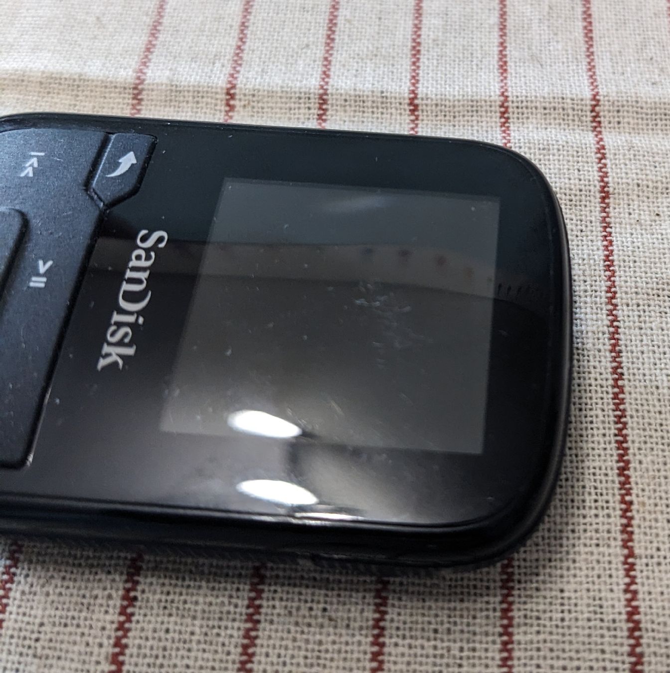 Sandisk Tragbarer Mediaplayer: SanDisk Clip Sport Plus MP3 Player – Gebraucht aus Emmenbrücke von  4