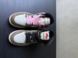 Nike Travis Scott x Air Jordan 1 Retro High OG « Mocha »