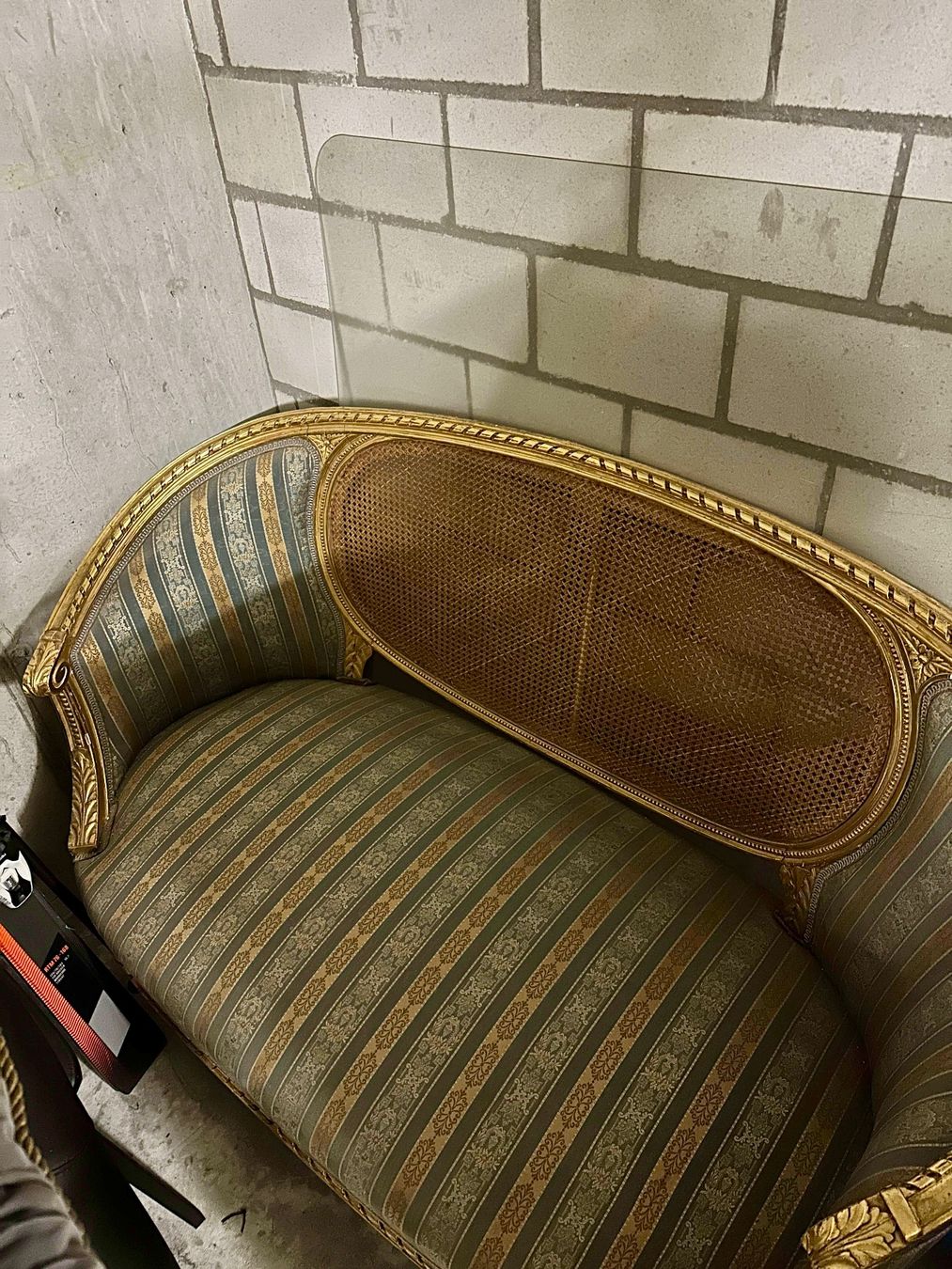 Divani: Couch und Stuhl – Usato da Buchs AG venduto da vts_474 2