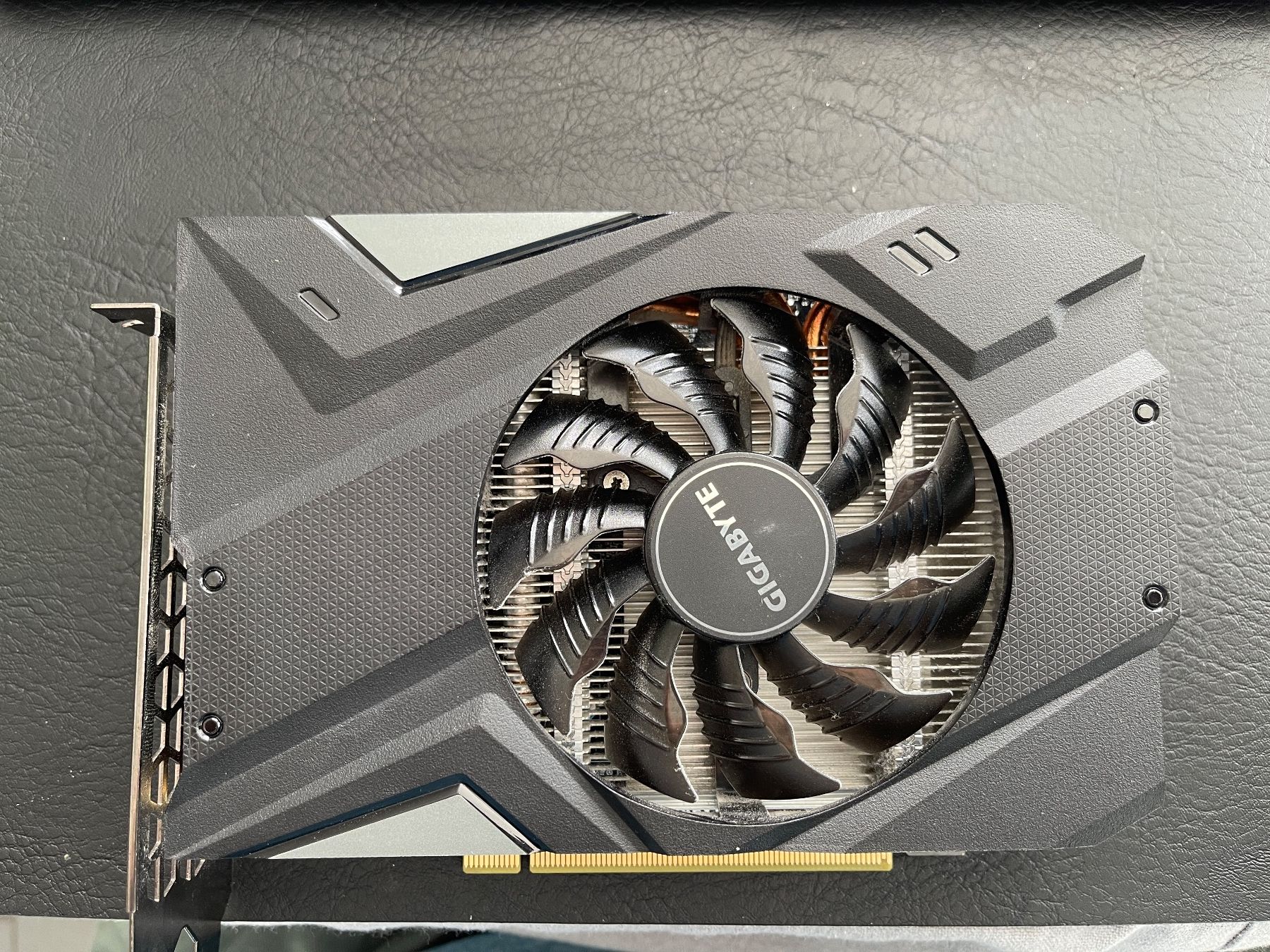 Nvidia Schede grafiche: GIGABYTE Nvidia GeForce RTX 2060 Mini ITX – Usato da Aarau Rohr venduto da Der.Paul