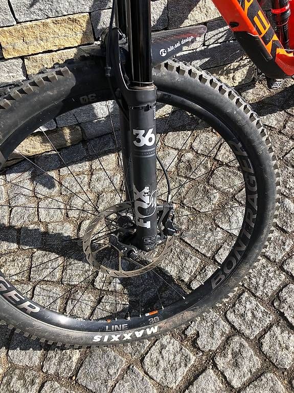 Trek Biciclette: Trek Slash 9.8 Mountainbike – Usato da Lindau venduto da Kieselstein1 1