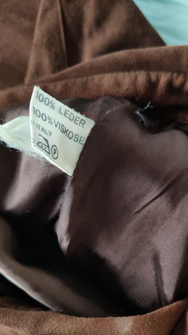 Pantaloni: Pantalon en daim vintage – Usato da Orbe venduto da ecilea 3
