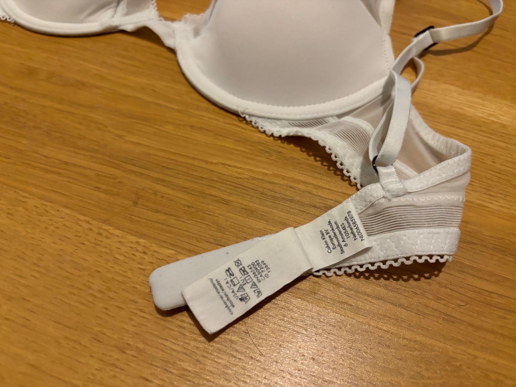 Calvin Klein Autres dessous: BH / Bra - Calvin Klein - Gr. ? eher klein ca. S – D'occasion à Stadel par Chanel_5 8