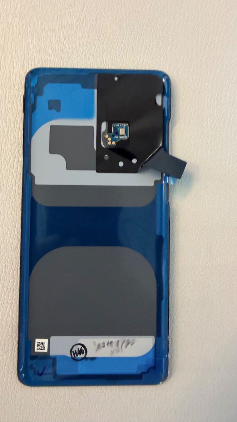 Samsung Covers & Schutzfolien: Original Samsung Galaxy S20 Plus Backover Black – Neu und originalverpackt aus Birmensdorf ZH von aleforyou1982 1