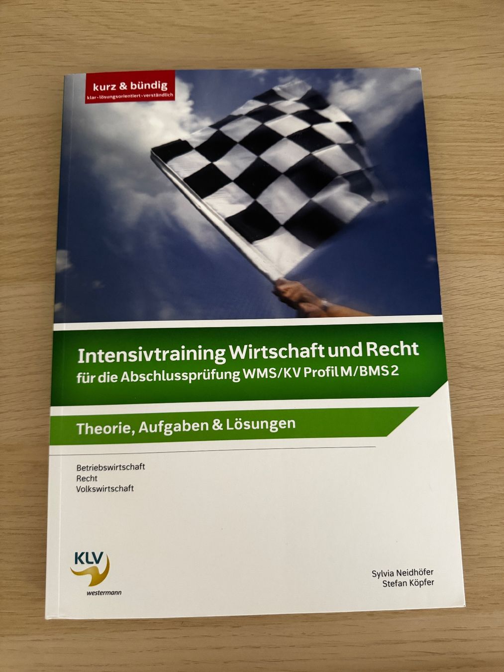 Libri: Intensivtraining Wirtschaft+Recht Neu – Nuovo e nell'imballaggio originale da Zürich venduto da fresh0001