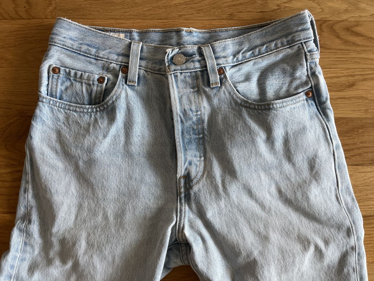 Levi's Jeans: Levi's 501 Jeans Grösse W26 L28 – Usato da Frauenfeld venduto da heyLani 1