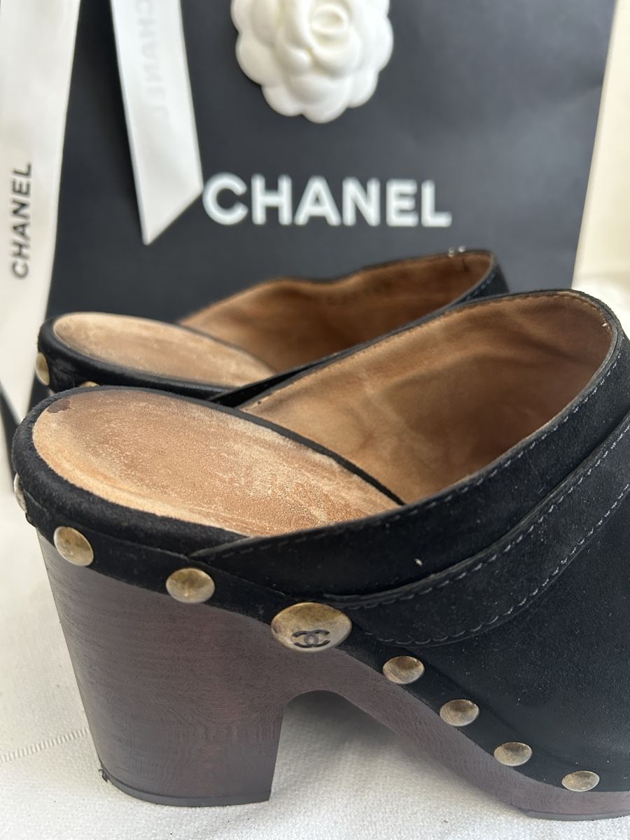 Damenschuhe: CHANEL Wildleder Clogs Gr. 38.5 – Gebraucht aus Ehrendingen von nikolai2011 6