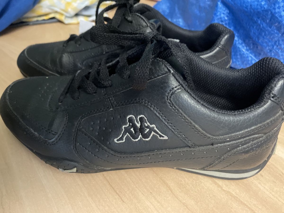 Kappa Scarpe da donna: Schwarze Kappa Sneaker Gr.37 – Usato da Obergerlafingen venduto da cabo4