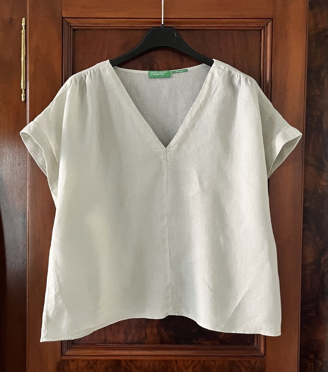 Benetton Tops: Haut en lin BENETTON – Gebraucht aus Lausanne von micou47