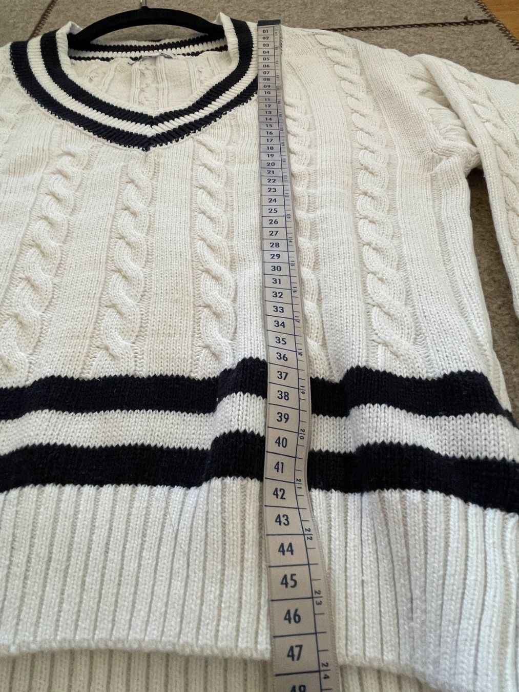 Maglioni & Felpe: Pull Subdued col V torsadé écru rayures noires taille S – Usato da Doppleschwand venduto da Retrove 4